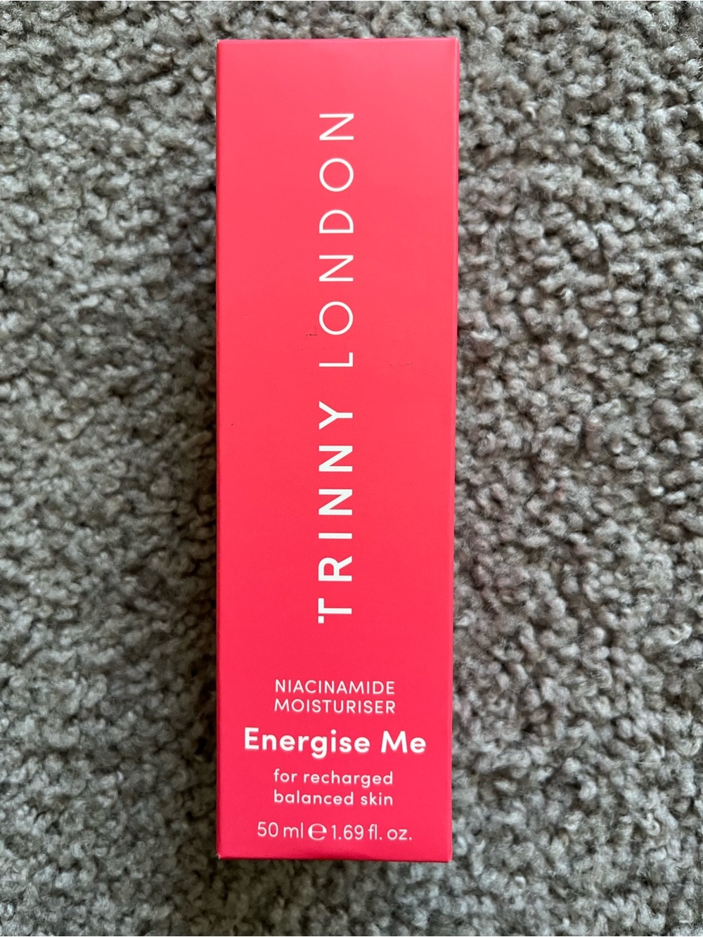 Energise Me Niacinamide Moisturiser — Trinny London